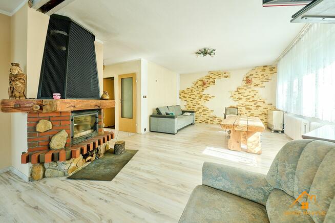 Dom z halą warsztatowo-garażową przy S7