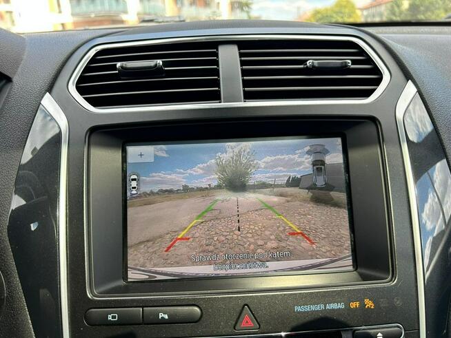 Ford Explorer 4x4 w bogatej wersji Sport