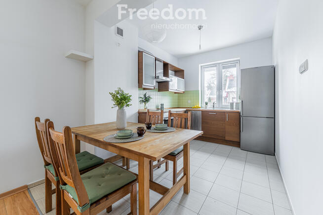 Mieszkanie z ogródkiem 1 min od lasu – Wesoła