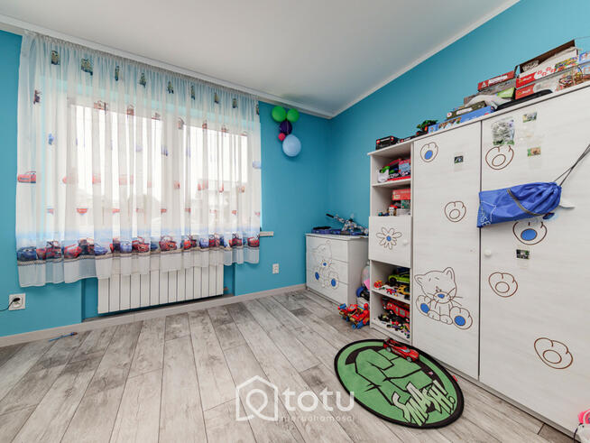 Dom Marki Celinówek, Okólna