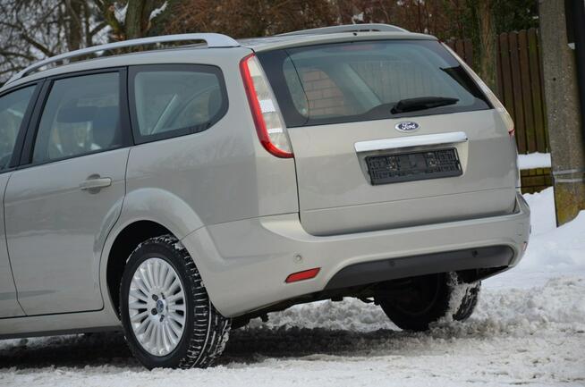 Ford Focus Titanium 1.8i 125KM Serwis Lift Navi Parktronik Klimatronik Alu
