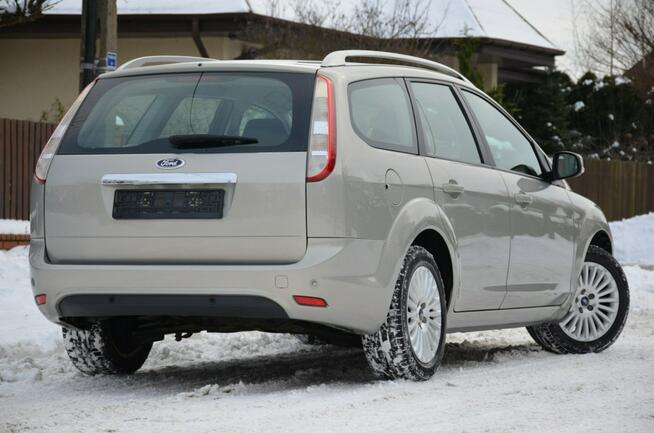 Ford Focus Titanium 1.8i 125KM Serwis Lift Navi Parktronik Klimatronik Alu