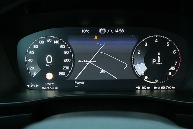 Volvo XC 40 Momentum T3 163KM Automat Kamera El.Klapa Nawigacja LED CarPlay