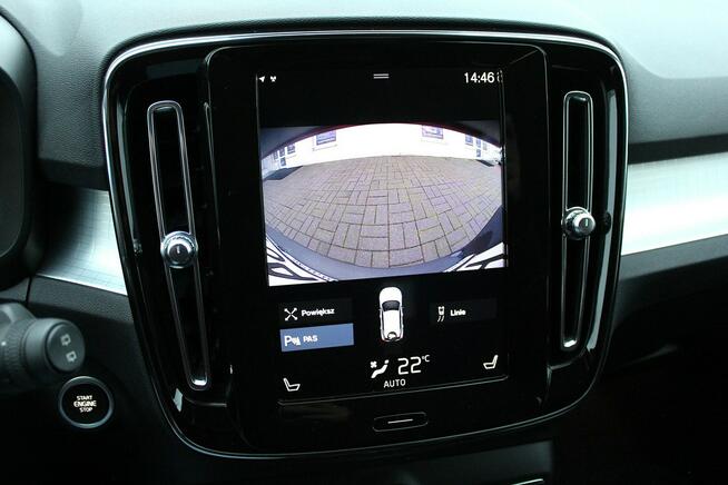 Volvo XC 40 Momentum T3 163KM Automat Kamera El.Klapa Nawigacja LED CarPlay