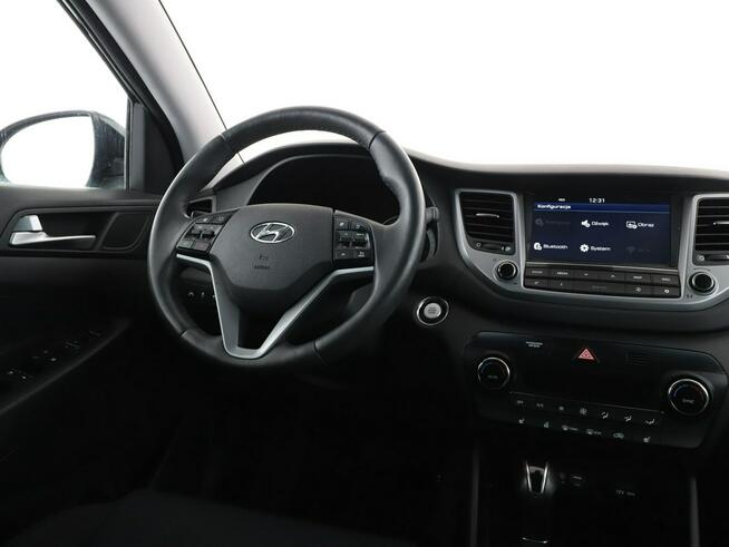 Hyundai Tucson 177KM Automat Hak Navi Czujniki parkowania Klimatyzacja podgrzewane fo