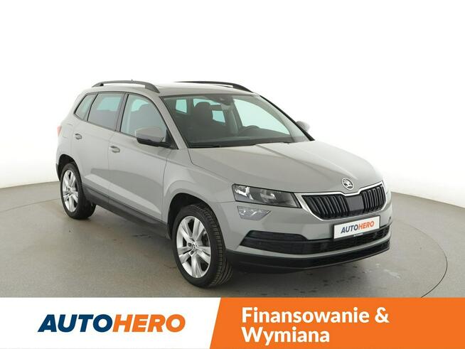 Škoda Karoq DSG klima auto grzane fotele navi panorama czujniki parkowania