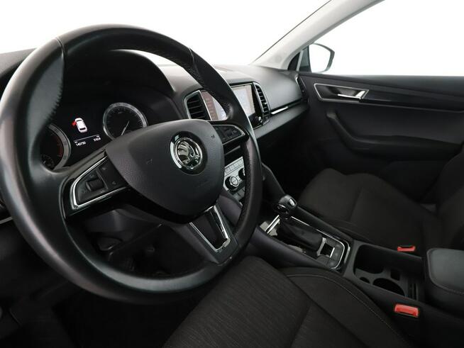 Škoda Karoq DSG klima auto grzane fotele navi panorama czujniki parkowania