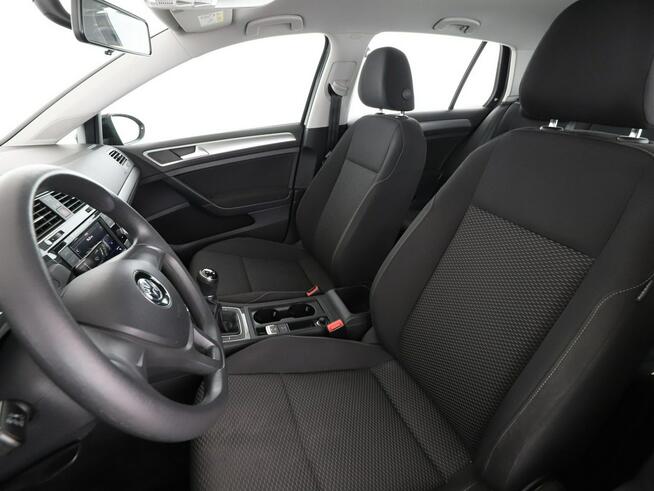 Volkswagen Golf klimatyzacja czujniki parkowania grzane fotele