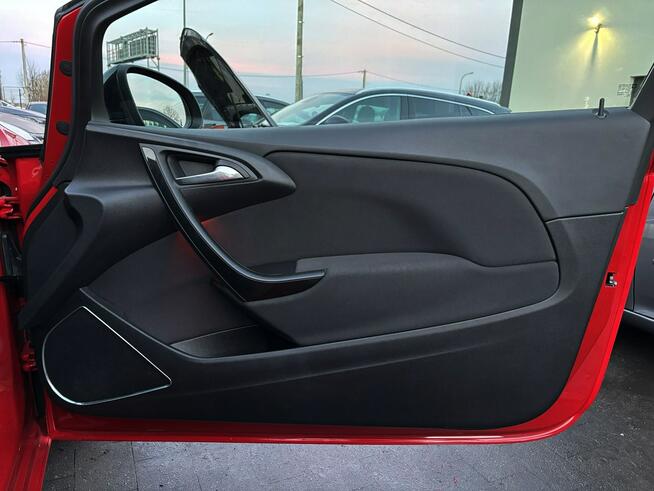 Astra GTC OPC 1.6 TURBO 200km NAVI bi-xenon BEZWYPADEK serwis 2015