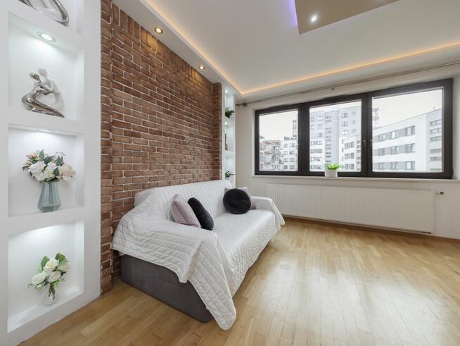 Mieszkanie Warszawa gm. Wola Wola, Symboliczna