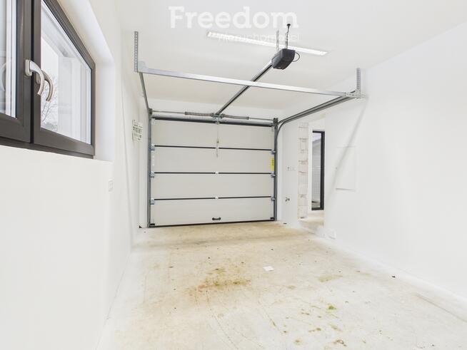 Nowoczesny dom z dużą działką w otoczeniu lasu!