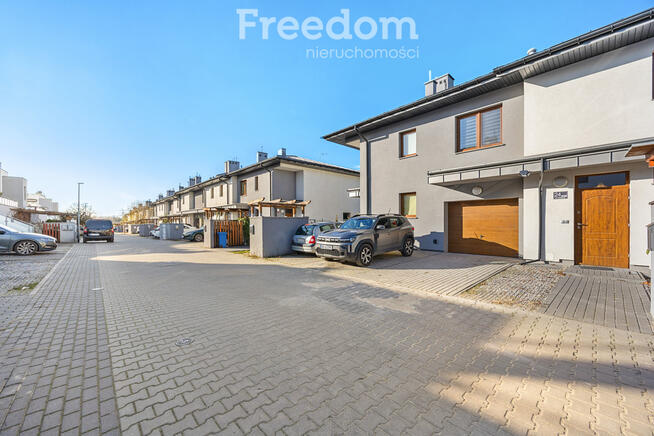 Słoneczny segment z ogródkiem i garażem pod lasem!