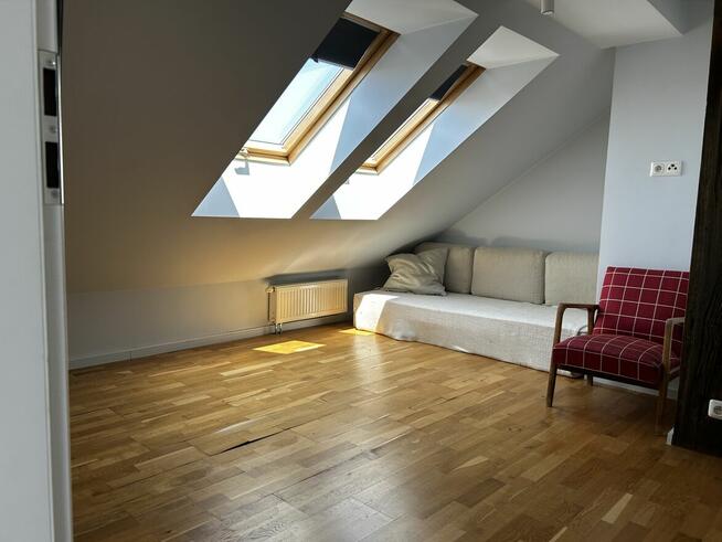 4 pokojowy apartament z 3 miejscami w garażu podziemnym