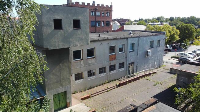 Syndyk sprzeda pawilon biurowo-usługowo-handlowy