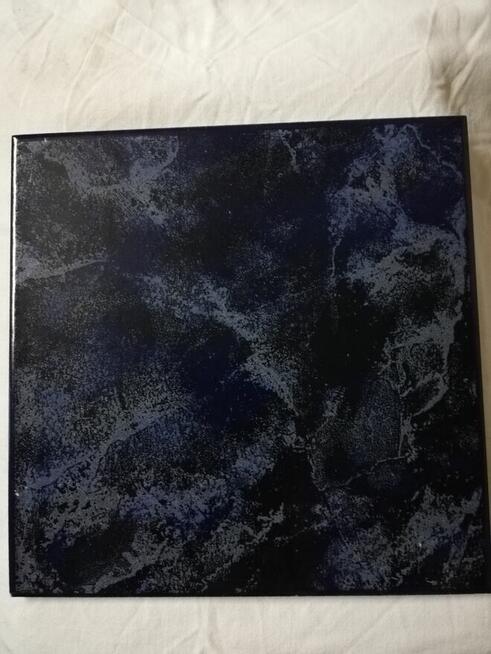 Do sprzedania kafelki scienne 33x25