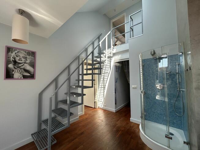 4 pokojowy apartament z 3 miejscami w garażu podziemnym