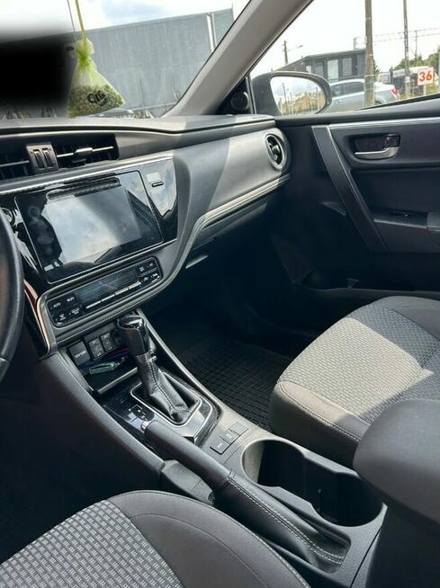 Toyota Corolla Sedan