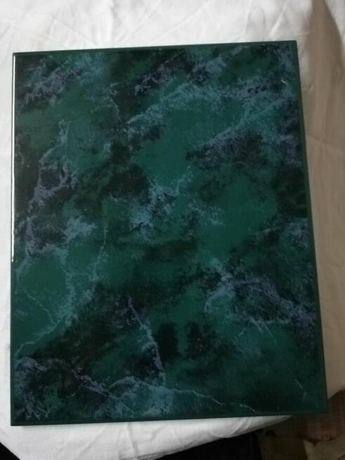 Do sprzedania kafelki scienne 33x25