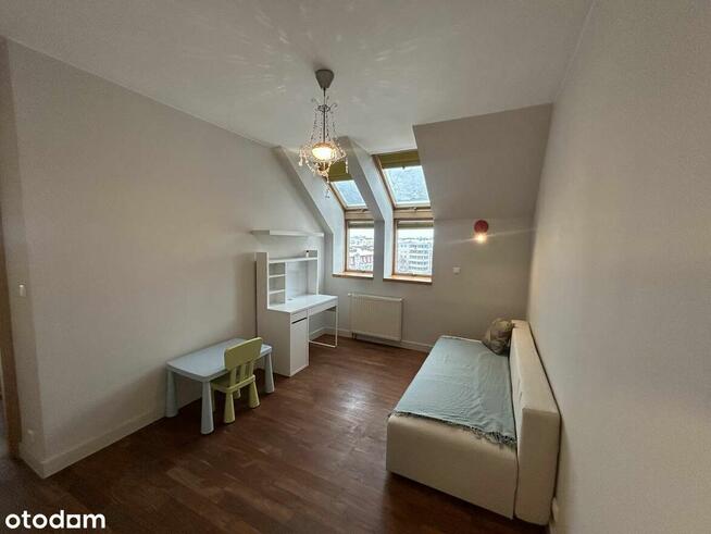 4 pokojowy apartament z 3 miejscami w garażu podziemnym