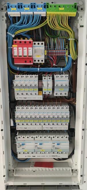 Usługi elektroinstalacyjne, elektryk