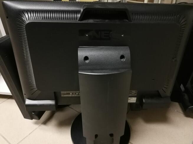 NEC MultiSync 24 monitor full hd usb hub pivot