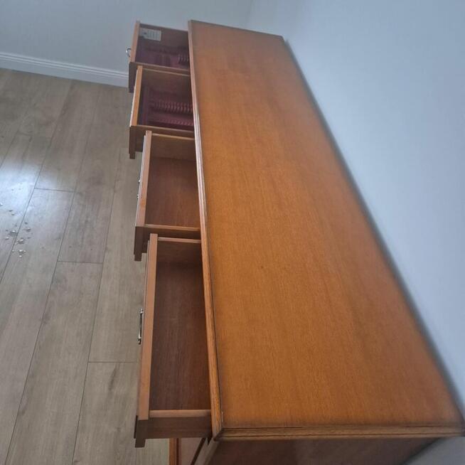 Meble witryna komoda