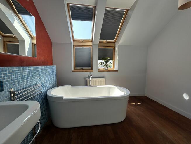 4 pokojowy apartament z 3 miejscami w garażu podziemnym