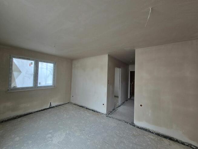 Sprzedam mieszkanie na parterze z ogródkiem!