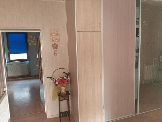 ładne klimatyczne z kominkiem MIESZKANIE 2-pozimowe 98 m2