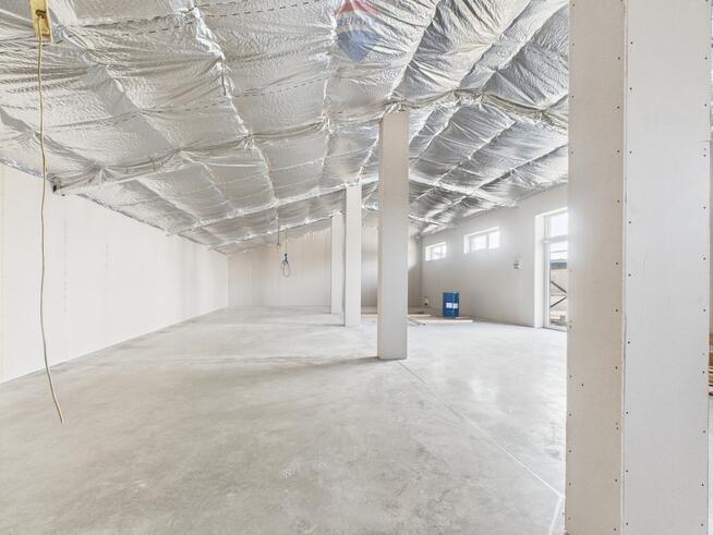 Lokal handlowo-usługowy - 130 m² – Faktura VAT
