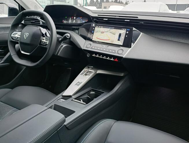 Peugeot 408 Allure hybrid 145 KM automat pakiety bezpieczenstwo, zimowy