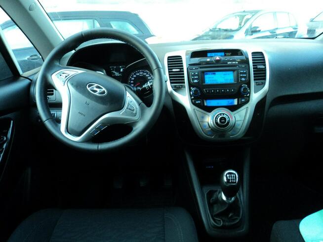 ladnego HYUNDAIA IX-20 z 2012r1.4 CRDI 90KM,2x komp.opon L+ Z NOVE