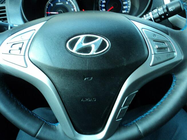 ladnego HYUNDAIA IX-20 z 2012r1.4 CRDI 90KM,2x komp.opon L+ Z NOVE