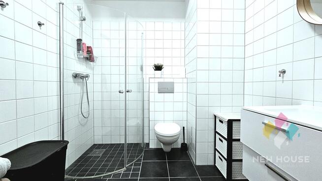 Os. Generałów, 2 pok.+kuchnia, m. postojowe, winda