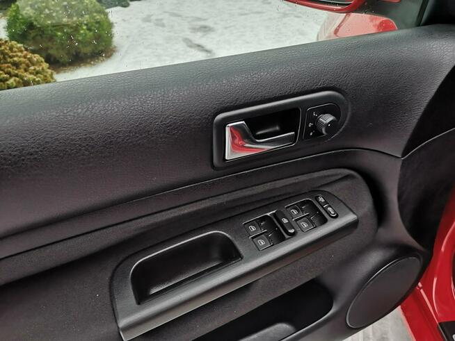 Volkswagen Golf 1.6 16v 110KM Klimatronik Elektryka Isofix XENONY Alu 15''