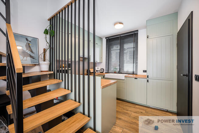 Segment - ogródek+ 2 miejsca postojowe, klima