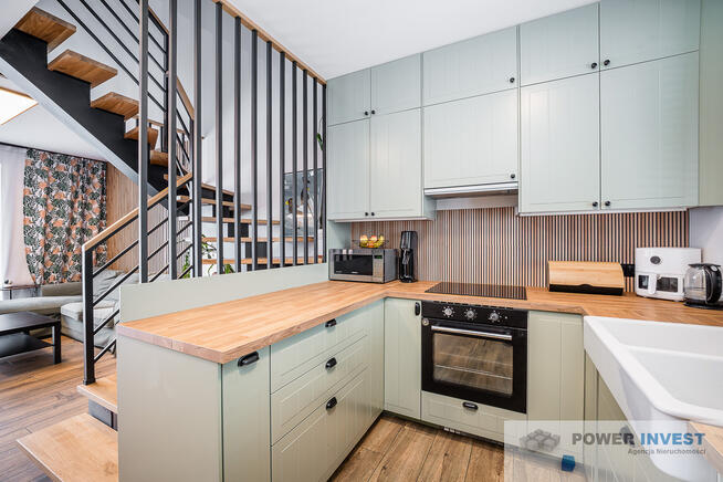 Segment - ogródek+ 2 miejsca postojowe, klima