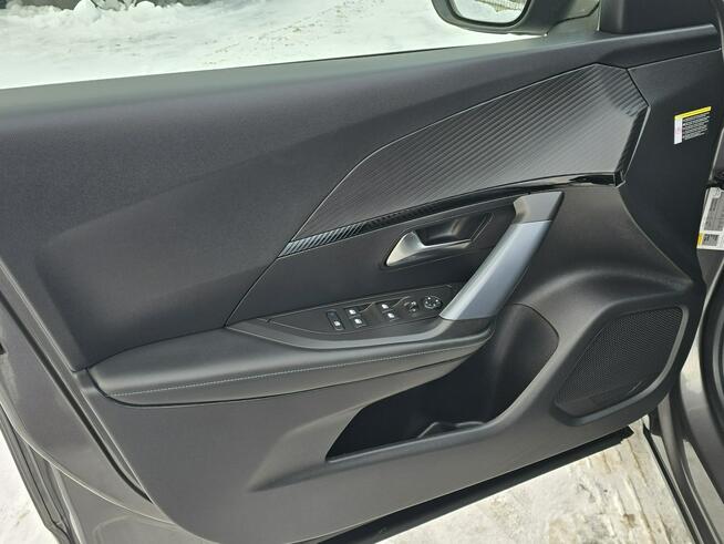Peugeot 2008 1.2 PureTech Allure 130KM / Bezwypadkowy / Pierwszy właściciel