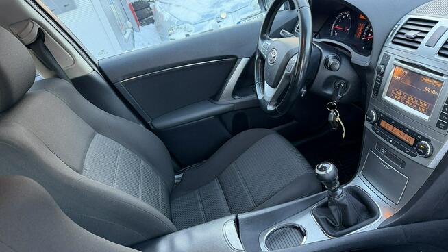 Toyota Avensis 1.8 Benzyna Moc 147KM Zarejestrowany Ubezpieczony