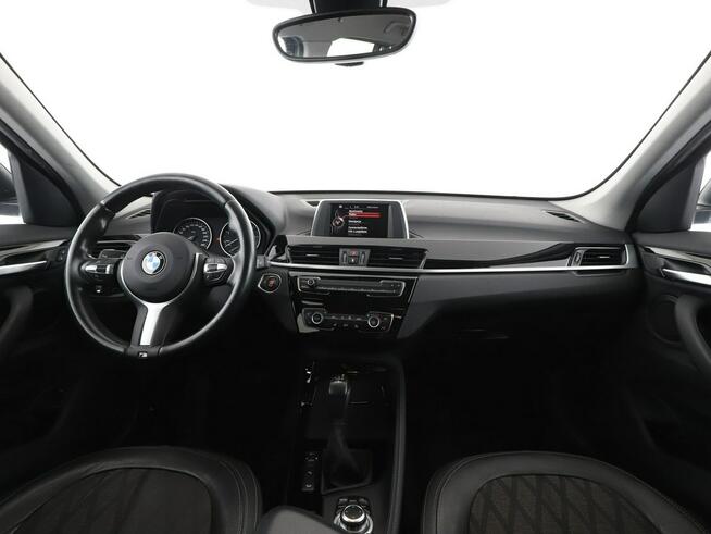 BMW X1 4x4 automat półskóra klima auto navi grzane fotele czujniki parkowania