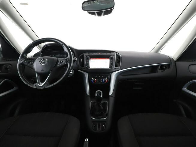 Opel Zafira navi klima auto grzane fotele czujniki parkowania grzana kierownica