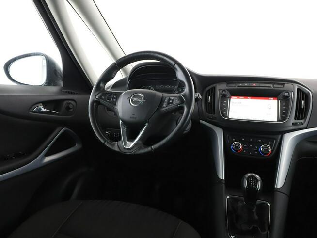 Opel Zafira navi klima auto grzane fotele czujniki parkowania grzana kierownica