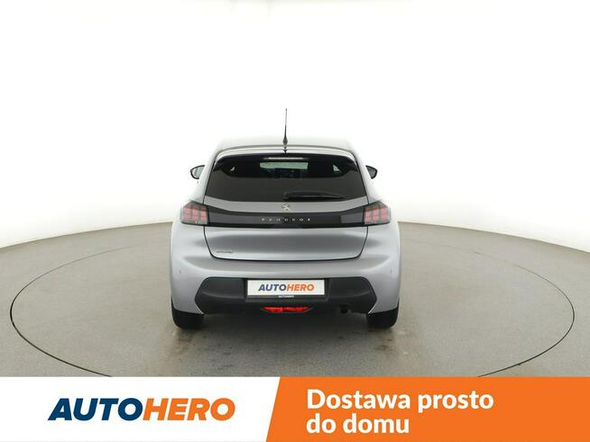 Peugeot 208 Style klima-auto. PDC Bluetooth
