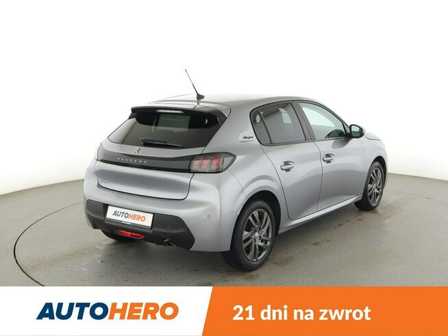 Peugeot 208 Style klima-auto. PDC Bluetooth