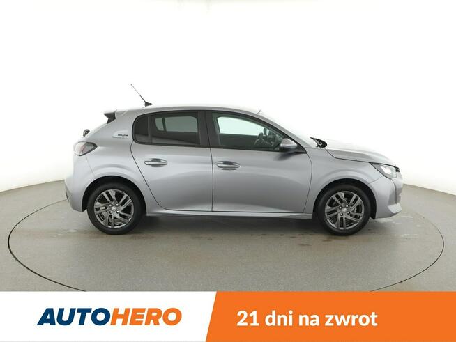 Peugeot 208 Style klima-auto. PDC Bluetooth