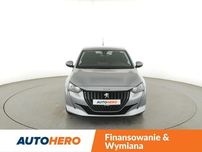 Peugeot 208 Style klima-auto. PDC Bluetooth