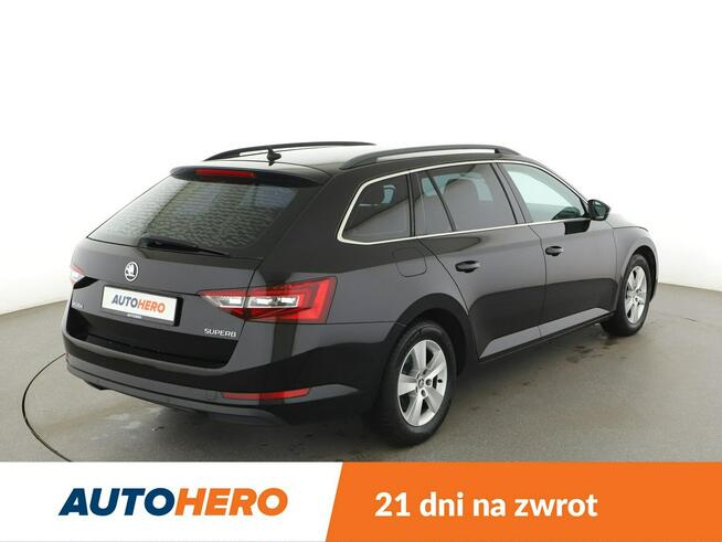 Škoda Superb Ambition automat 150KM navi PDC climatronic niski przebieg grzane fote