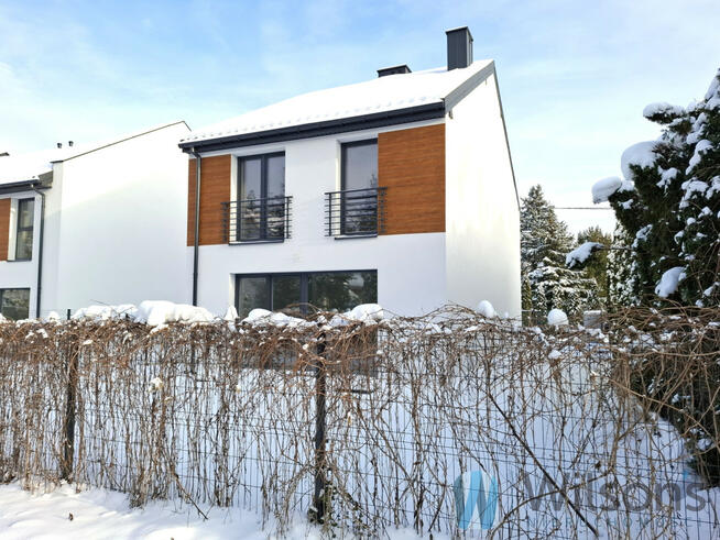 Dom Łomianki Dziekanów Leśny, Bajkowy