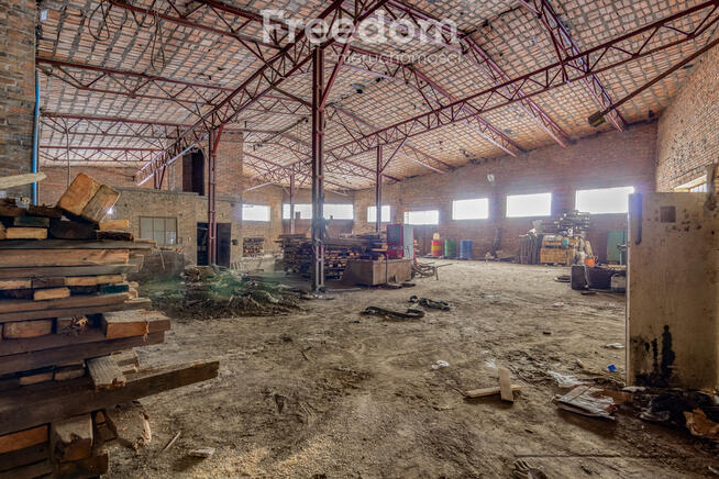 Teren inwestycyjny 2 ha z halą – MPZP, kolej