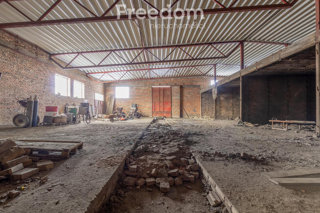 Nowa Cena, Teren 2 ha z zabudową,